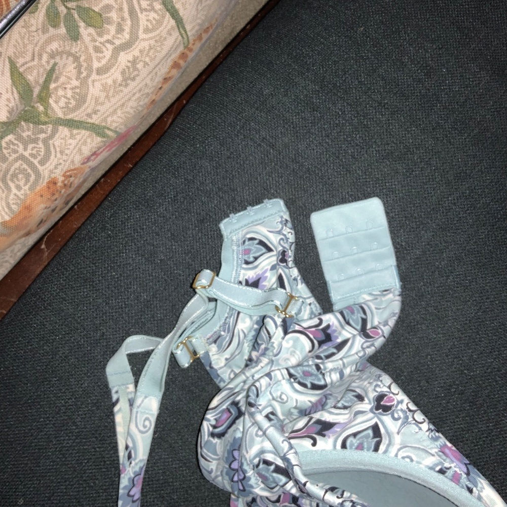 Bra - Picture 2 of 3